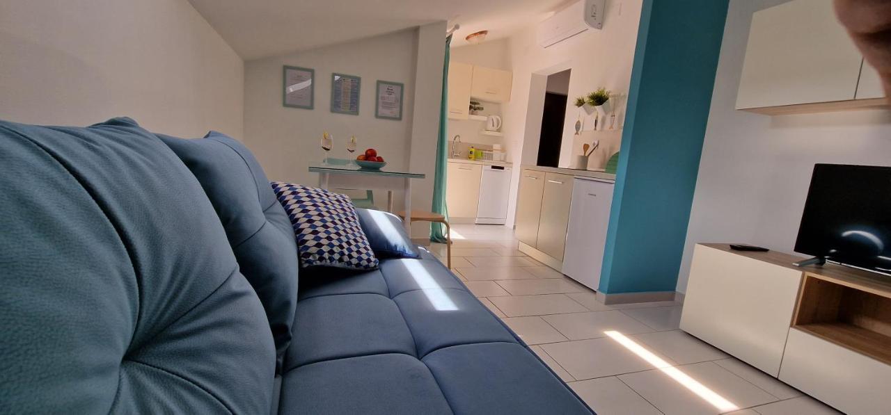 Apartmani Eladora Biograd Na Moru Eksteriør bilde