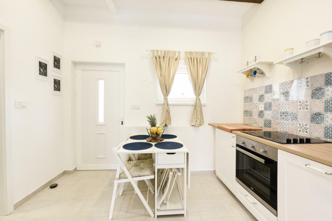 Apartmani Eladora Biograd Na Moru Eksteriør bilde