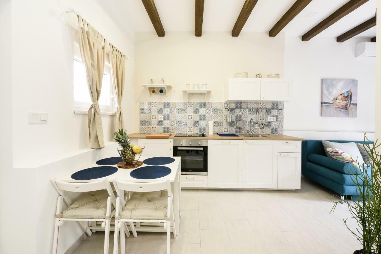 Apartmani Eladora Biograd Na Moru Eksteriør bilde