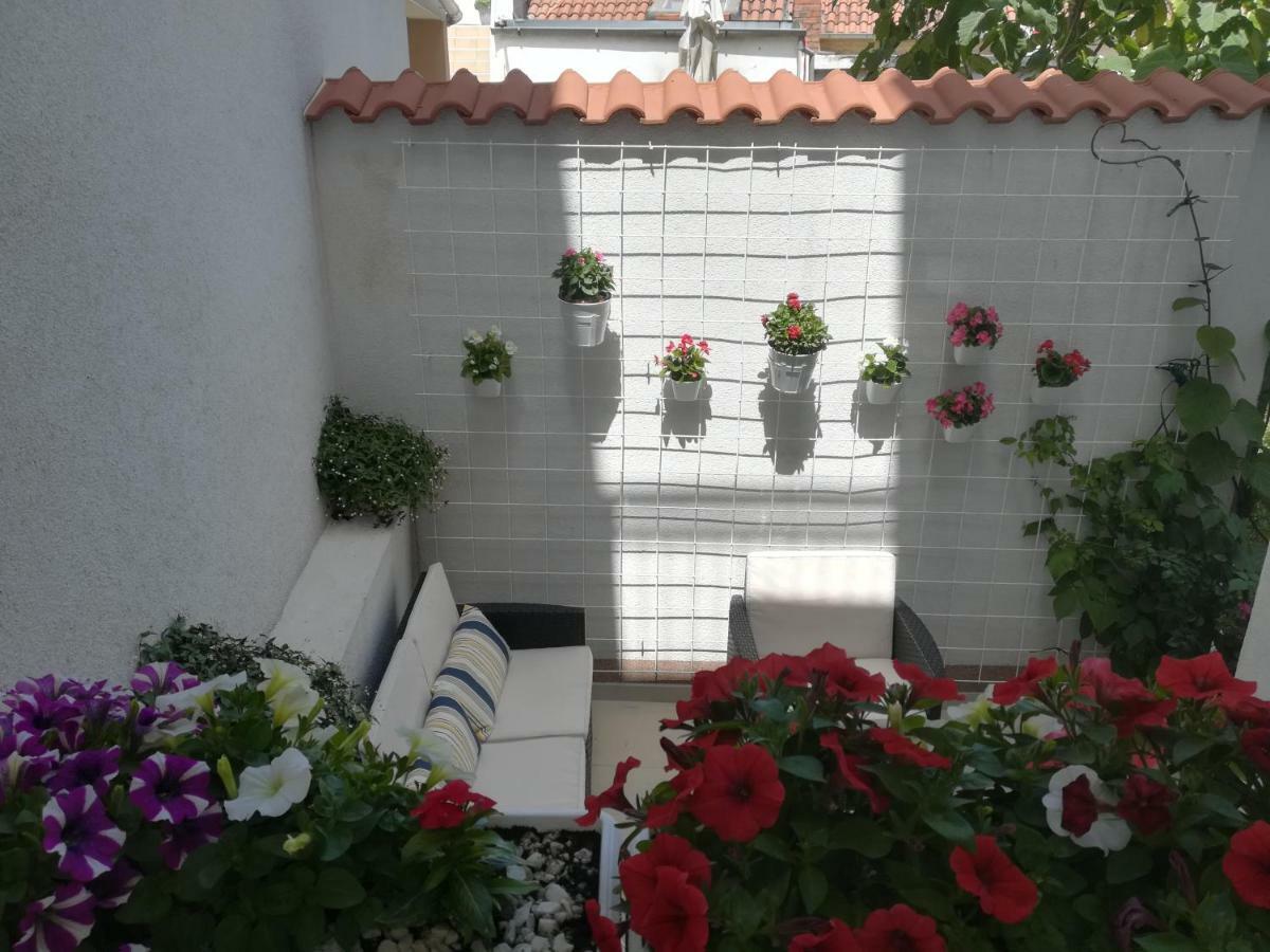 Apartmani Eladora Biograd Na Moru Eksteriør bilde